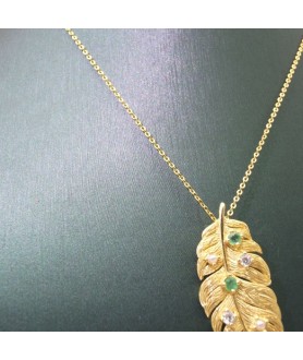 Natural Emeral  with gold leaves pendant necklace