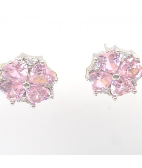 Natural pink jewel with clover jewel ear stud