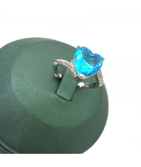 Natural blue topaz inlaid heart-shaped gem ring