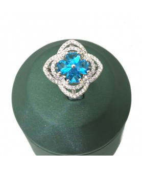 Natural blue topaz inlaid clover gem ring