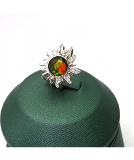 Natural mottled stone inlaid sunflower gem ring