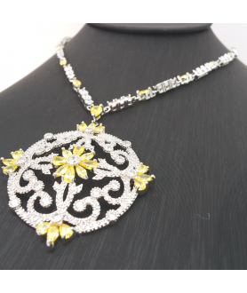 Brazilian yellow hollow Necklace