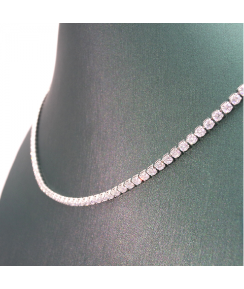 Simple single chain necklace