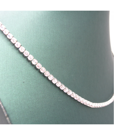 Simple single chain necklace