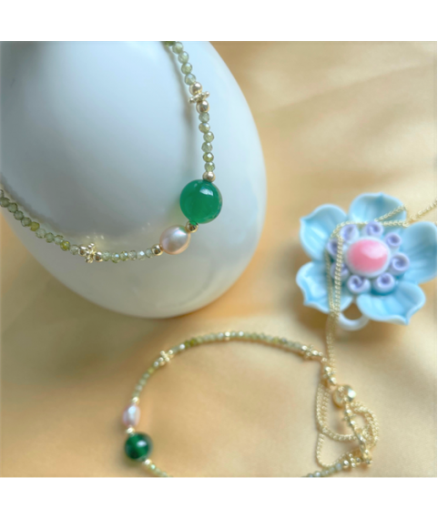 Green faceted crystal pearl bracelet